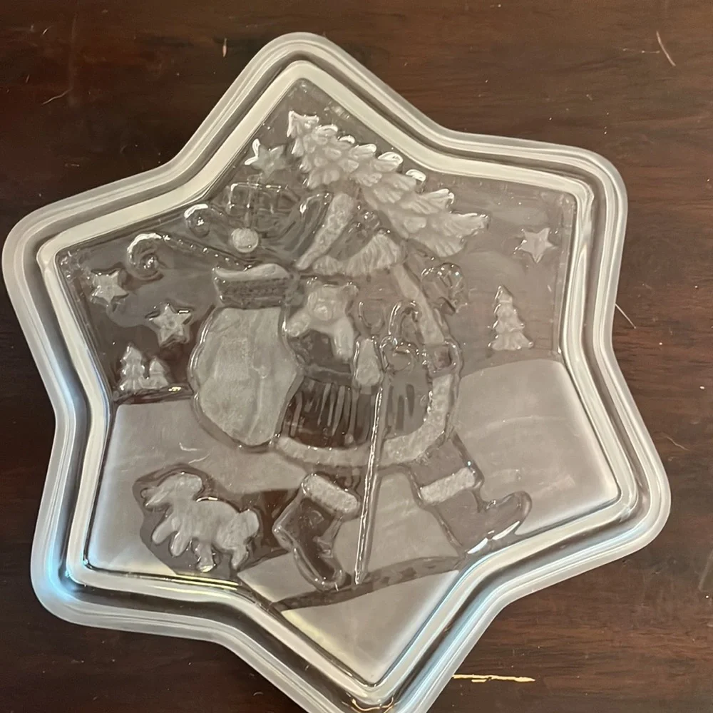 Mikasa Christmas Star Plate Teddy Sweet 9 1/4 with box - Picture 2 of 4